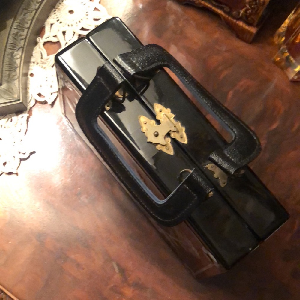 Vintage Black Lacquer Box Purse with Inlaid MOP Roses Signed Ky Niem - Picture 5 of 7